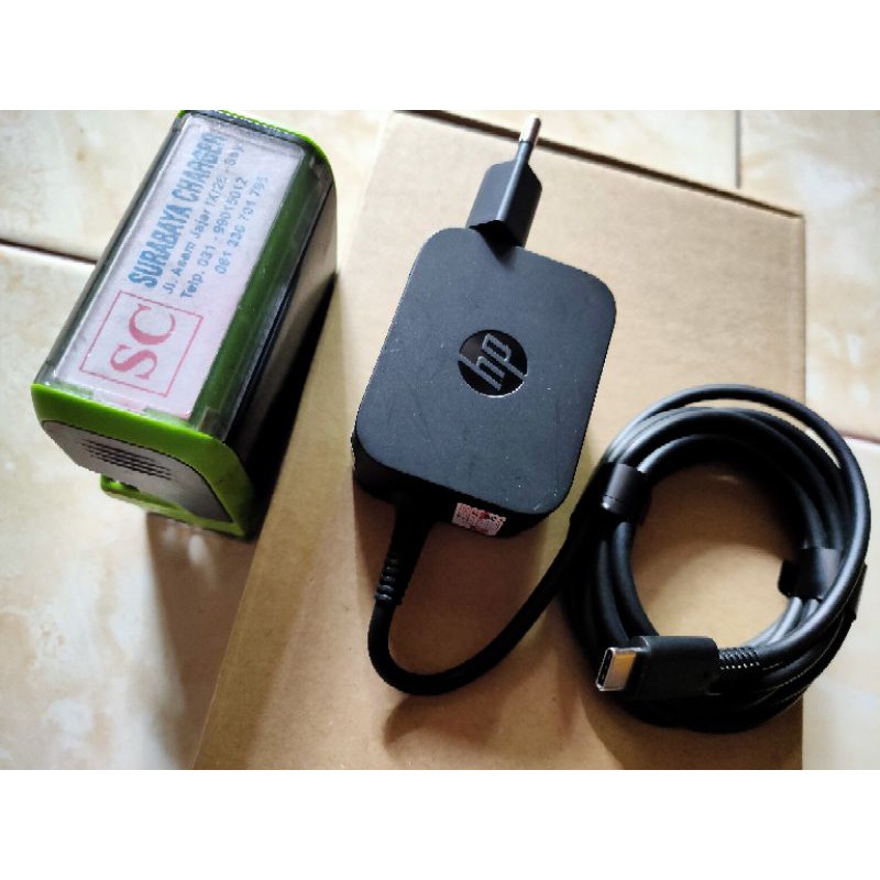 adaptor charger hp pavilion X2 10 series ori