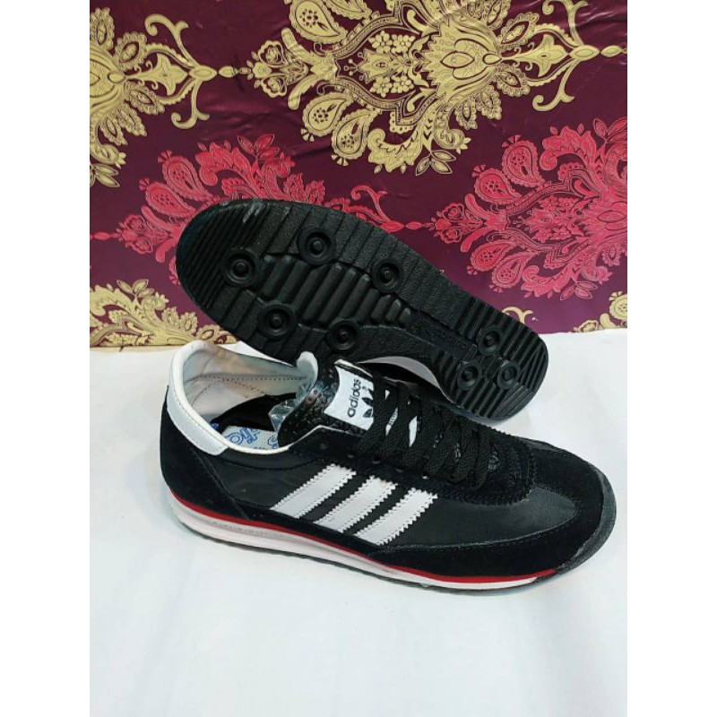 Sepatu Adidas SL 72 forman