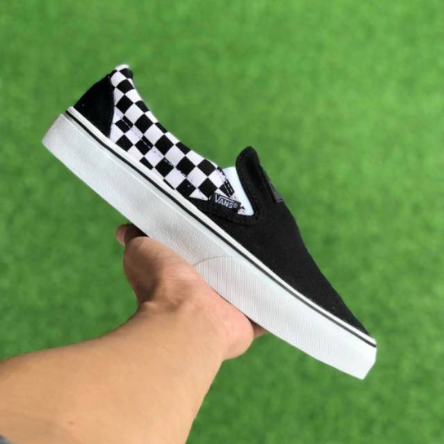 harga vans thrasher original