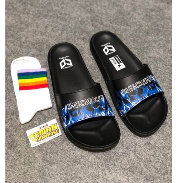 SANDAL SLIDE CHECKOUT FLAME NAVY BLACK PRIA WANITA