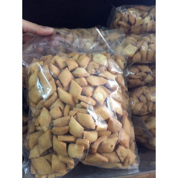 

kue ketapang gurih manis kiloan