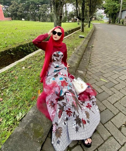 Batik Couple Tiara Baju Batik Sarimbit Terbaru Bahan Burkat Dan Tile Doty Asli Karyaku