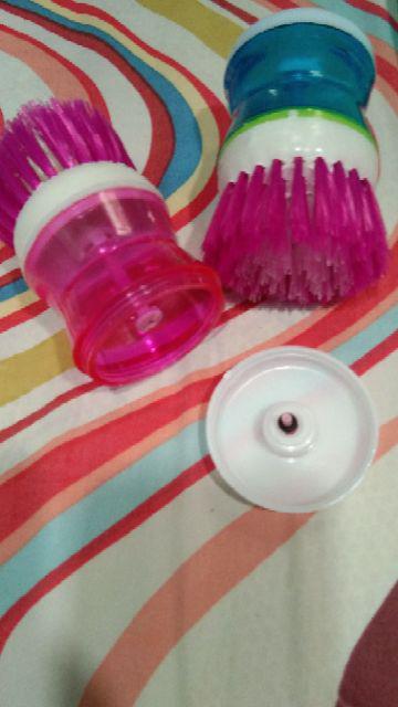 Alat Sikat Panci Inovatif Dengan Dispenser Sabun Cair Praktis Alat Bersih Panci Piring Wastafel