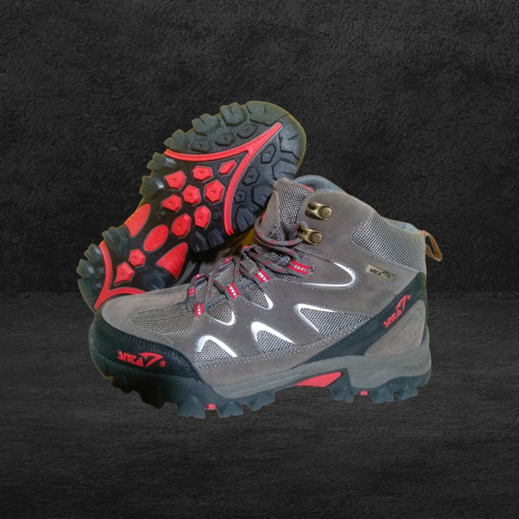 SEPATU GUNUNG SNTA