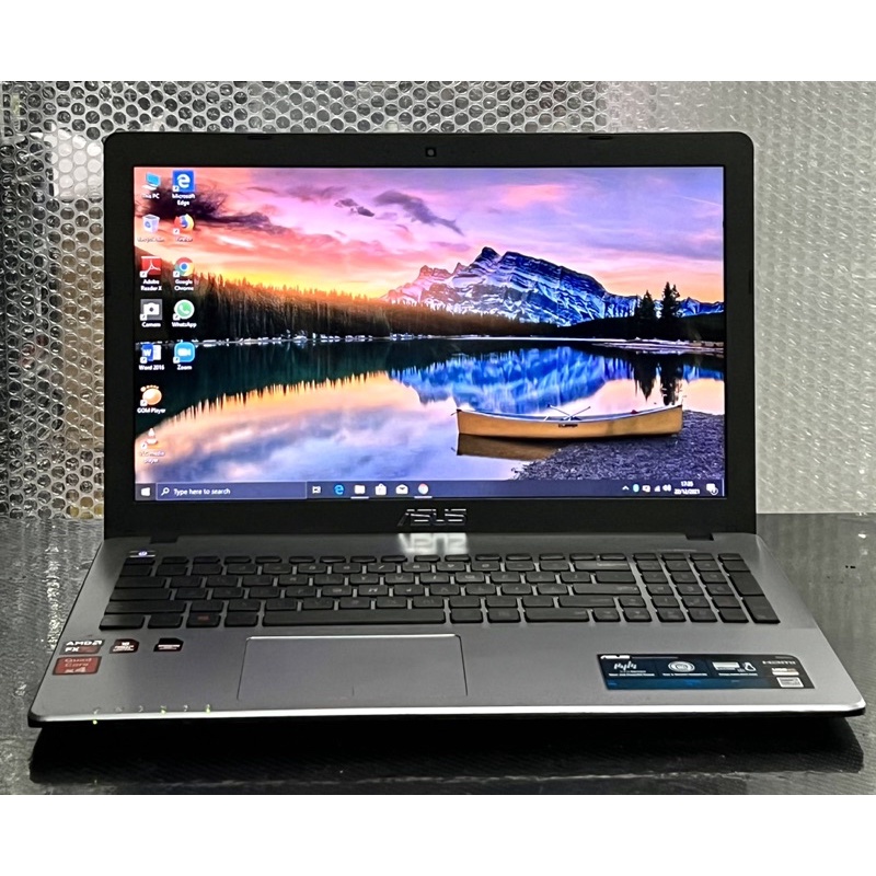 Laptop Asus X550ZE AMD FX-7500 RAM 8GB SSD Layar 15.6inch Second