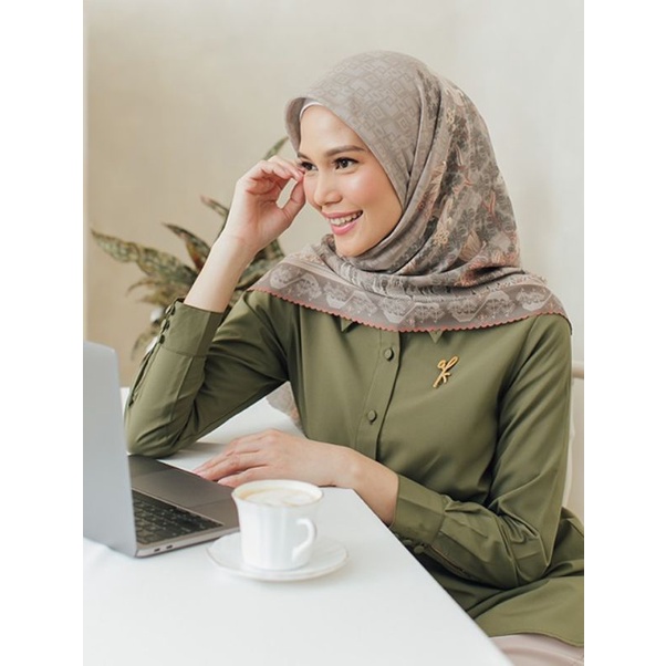 MAGNOLIA SCARF BY WEARING KLAMBY