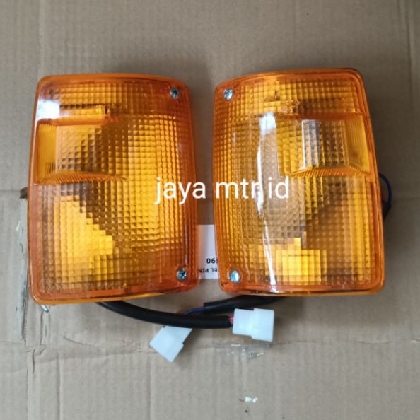 lampu sen Isuzu panther harga sepasang kanan kiri