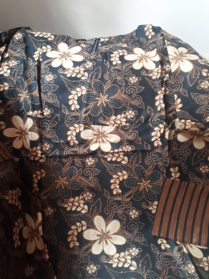 Gita Outer Atasan Wanita Batik Solo Katun Premium All Size 2.0