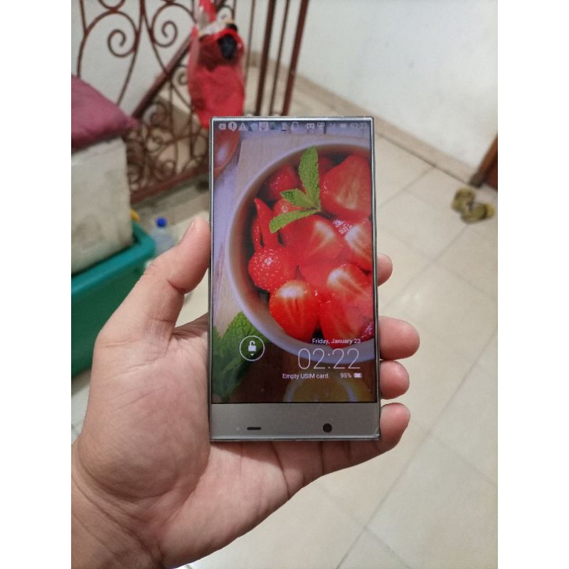 Sharp Aquos 402SH