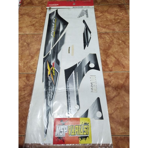 Striping List Stiker Supra X 125 PGM-Fi 2005/2006 Abu-abu Putih Original AHM ( 871X0 KTM 770ZB )
