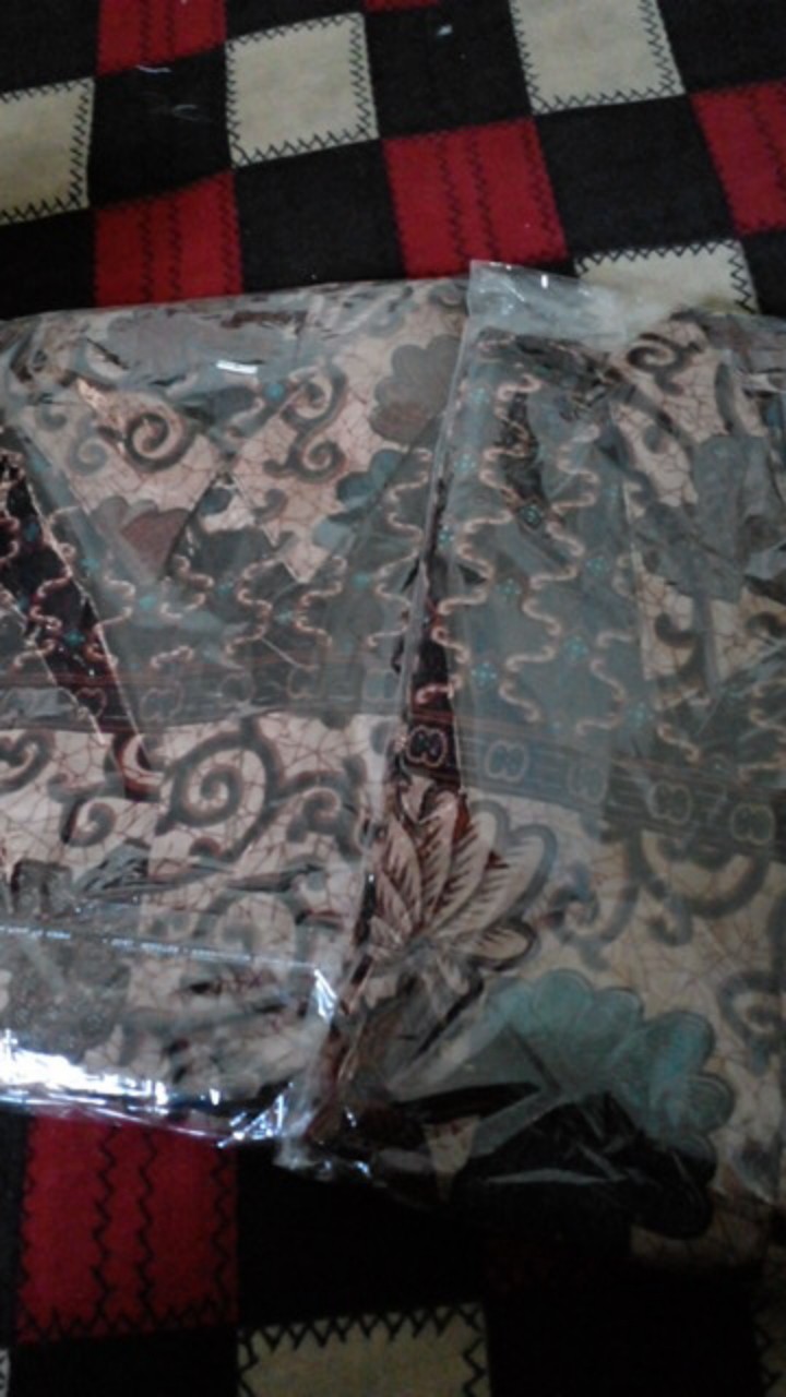 Maura Couple - Sania Ruffle Batik Couple