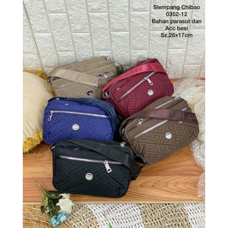 FILLYS Tas Slempang Bordir Import Chibao 0352-12 Bahan parasut