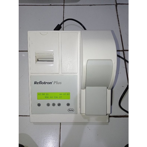 ROCHE REFLOTRON® PLUS CLINICAL CHEMISTRY ANALYZER  Alat Cek Kimia Darah Germany