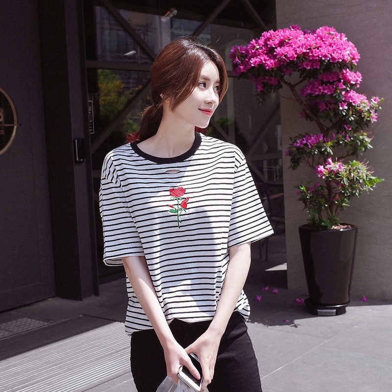 Baju Kaos T Shirt Atasan Wanita Lengan Panjang Motif Floral Putih Shopee Indonesia