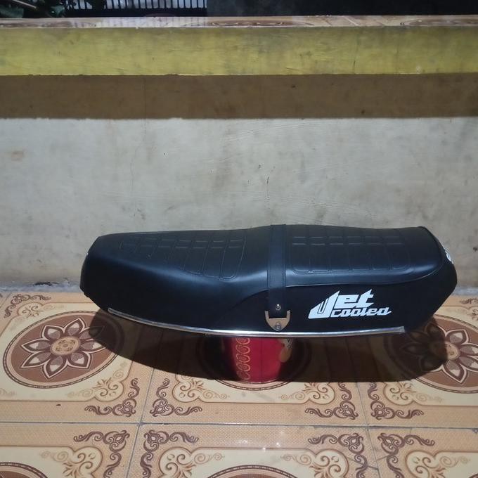 Terlaris Rc 100 Jet Cooled Jok Motor Suzuki