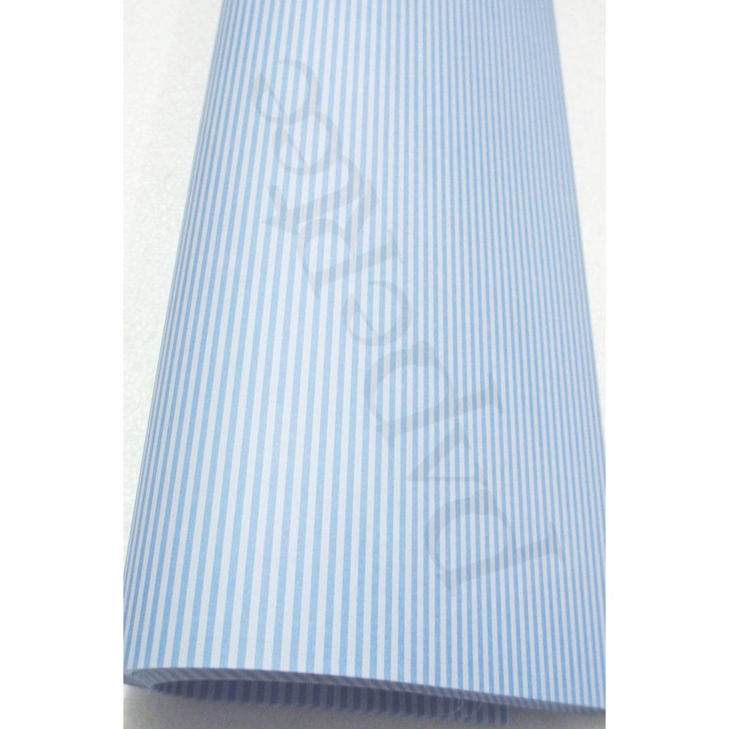 

Kertas Kado Garis Biru