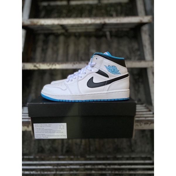 Jordan 1 Mid Laser Blue