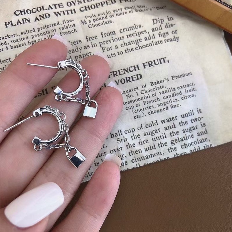 Anting Rantai Kunci Gaya Korea Untuk Aksesoris