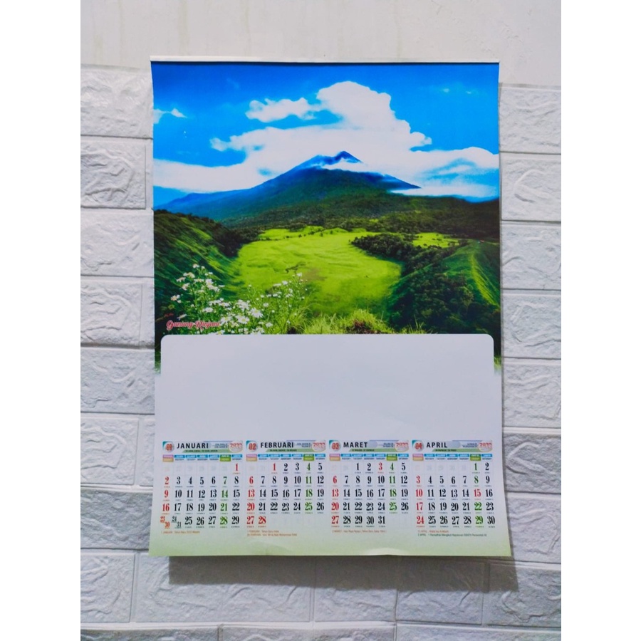 Kalender Dinding Kalender Caturwulan Tahin 2023 Motif Panorama