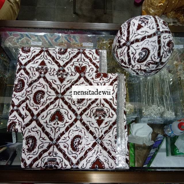 Blangkon Set Jarik Prodo Manten (Motif Sama)