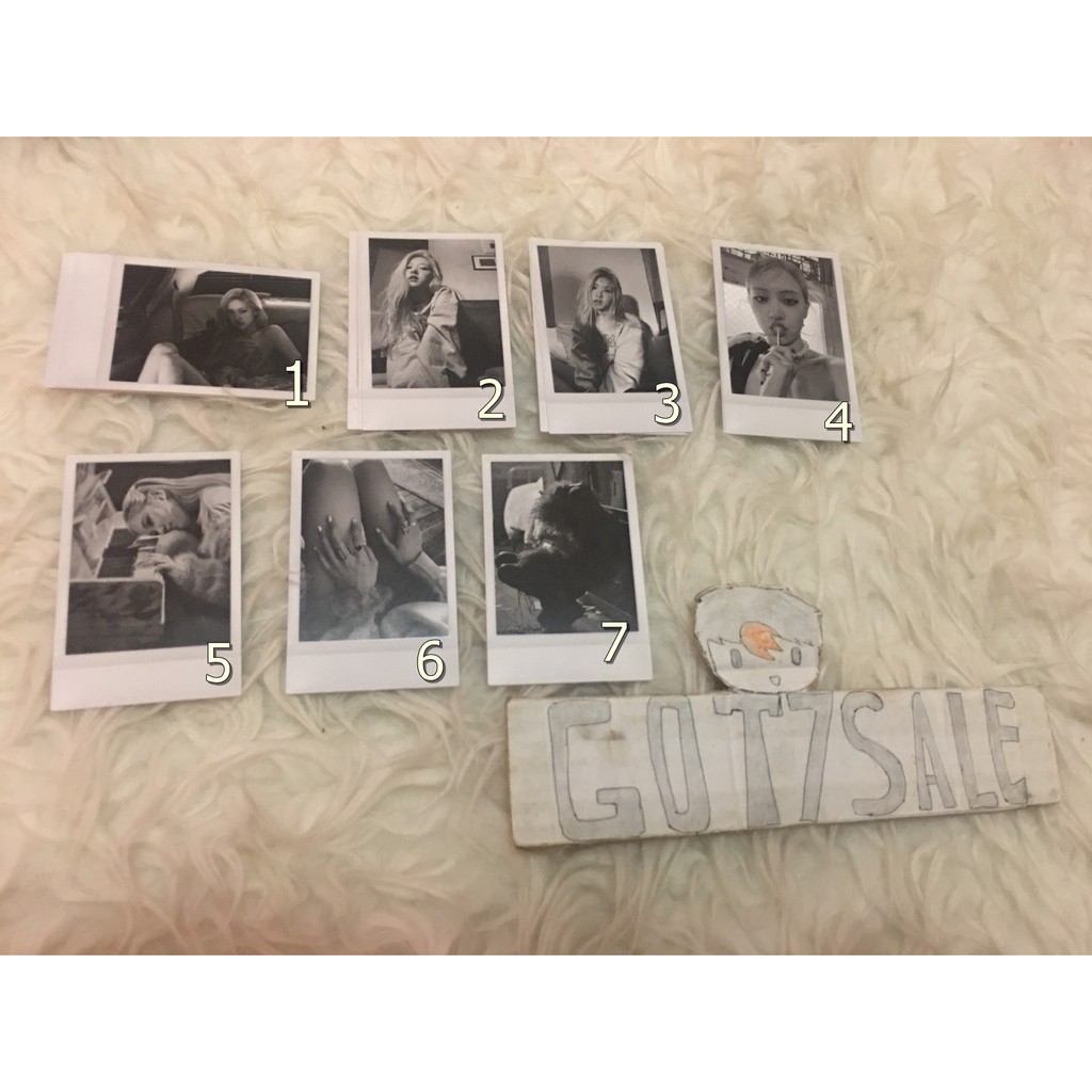 Rosé - First Single Album -R- /  ROSE - R - PHOTOCARD OFFICIAL