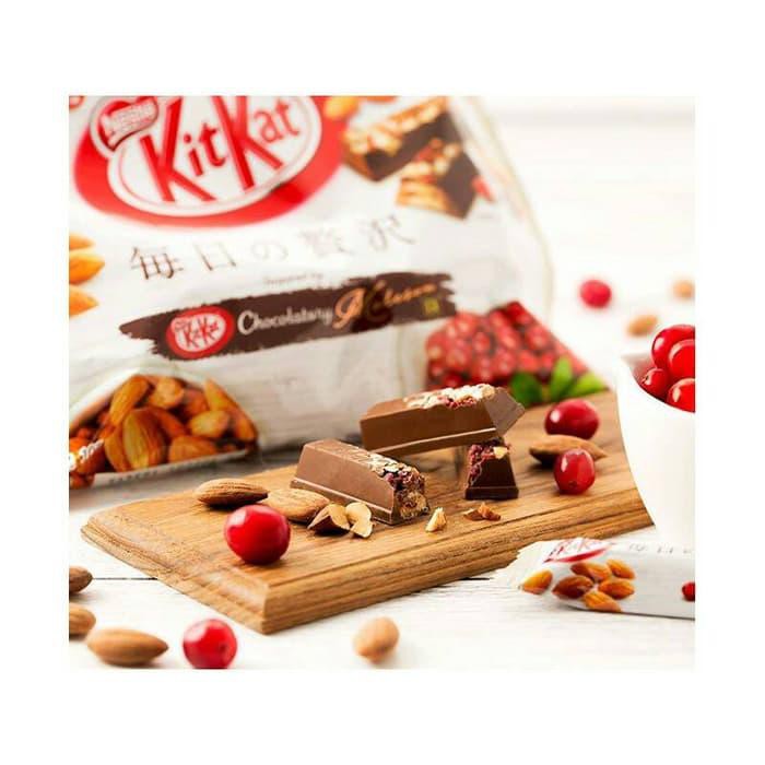 

SALE kitkat chocolate moleson DS WELCOME
