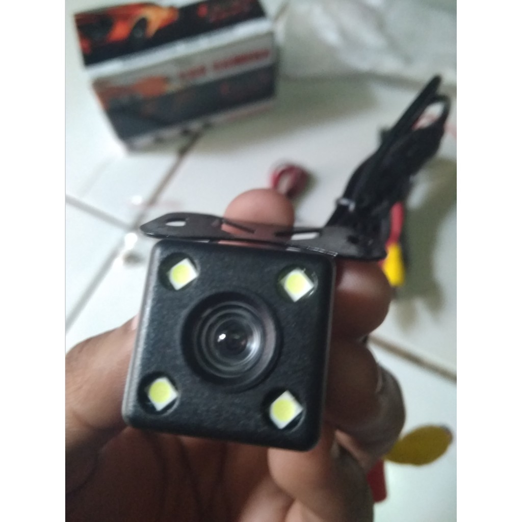 Kamera Mobil Mundur 4 LED Kualitas Original Camera Parkir Dengan Lampu