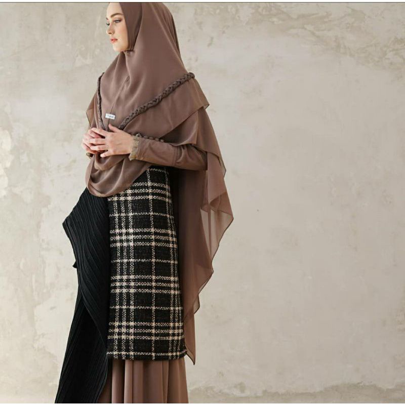 Preloved Khimar Magdara zara