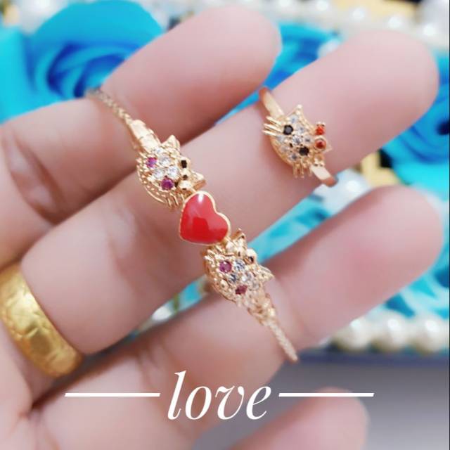 Gelang tangan dan cincin HK anak