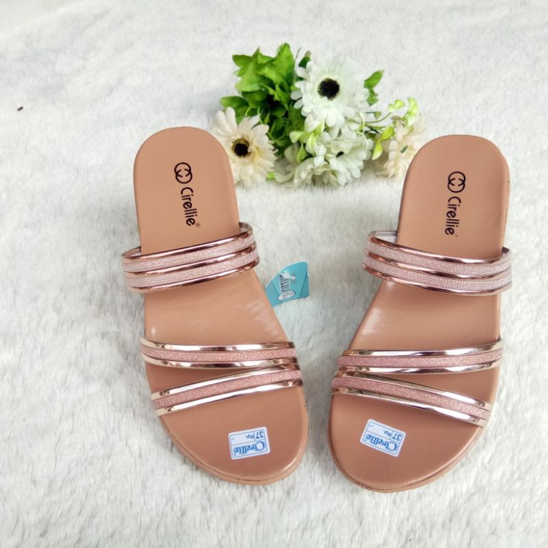 Sandal Wanita Wedges Cirellie