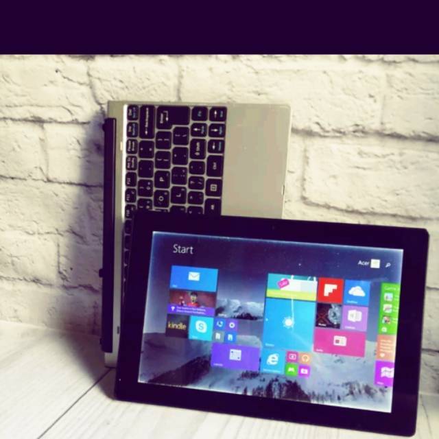 Notebook Tabled acer switch one s1001 100x touchscreen windows 8-10   bisa dilepas spt tab