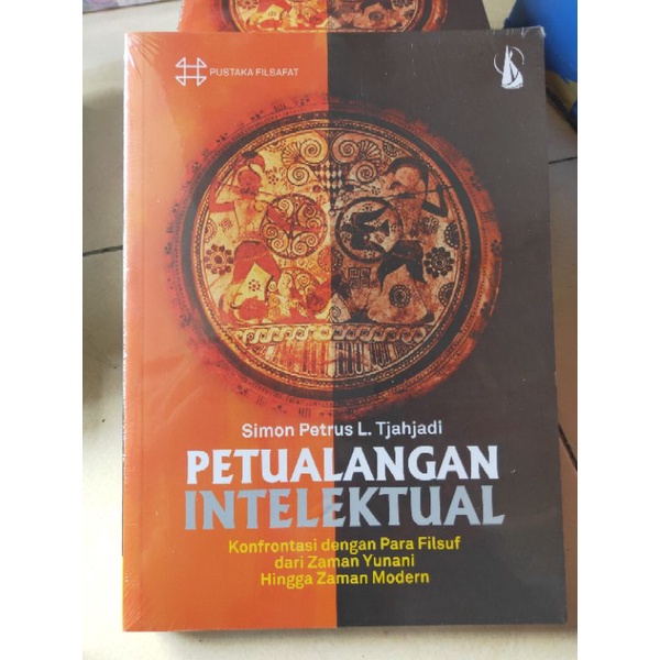 Petualangan Intelektual - Simon Petrus L.