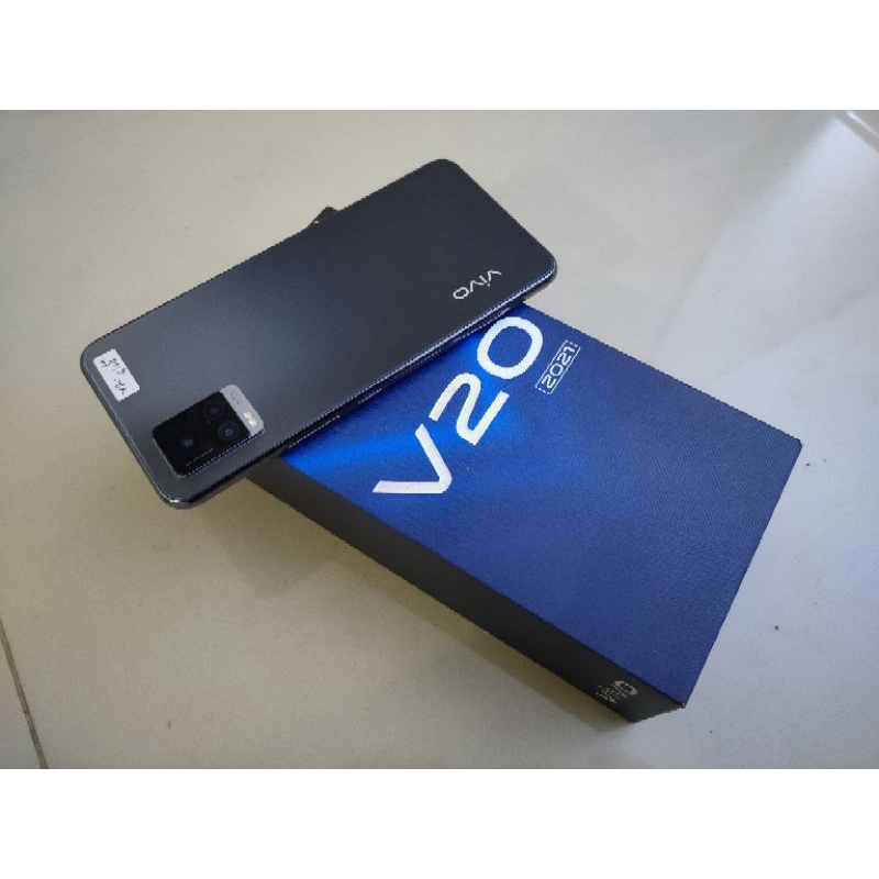 Vivo V20 2021 8/128 second