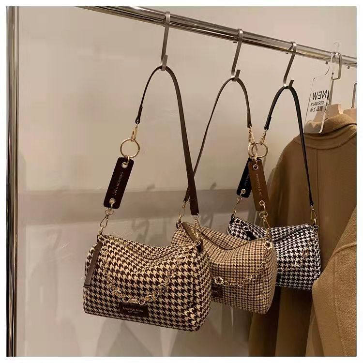 201693 Tas Selempang Wanita Import Slingbag Cewek Impor (1 KG MUAT 3) LT2062 CR7823 EL5448 GT1924 BQ3401 179122