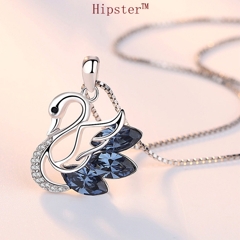 Hot Sale Fashion and Fully-Jewelled Swan Simple Colored Gems Series Pendant Necklace