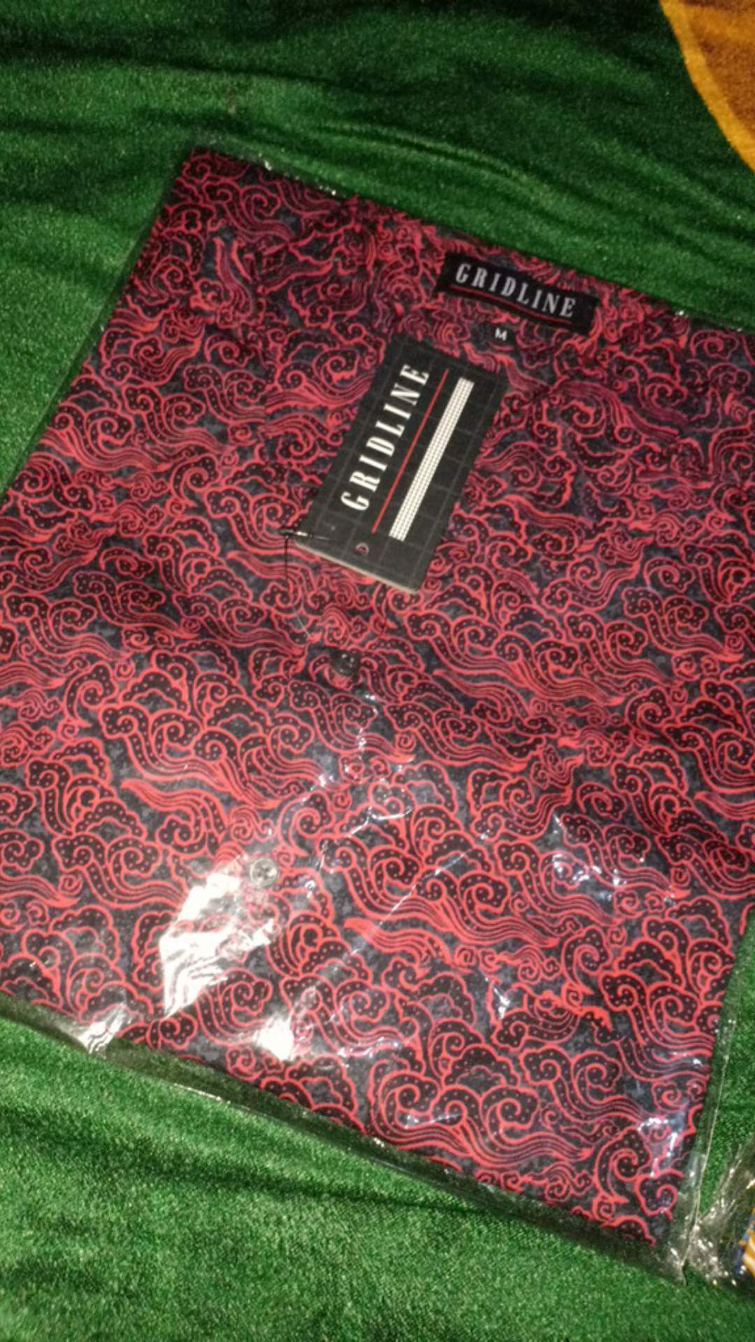 [gridline - R101 White Grey] Kemeja Batik Pria Katun Lengan Pendek Regular Modern