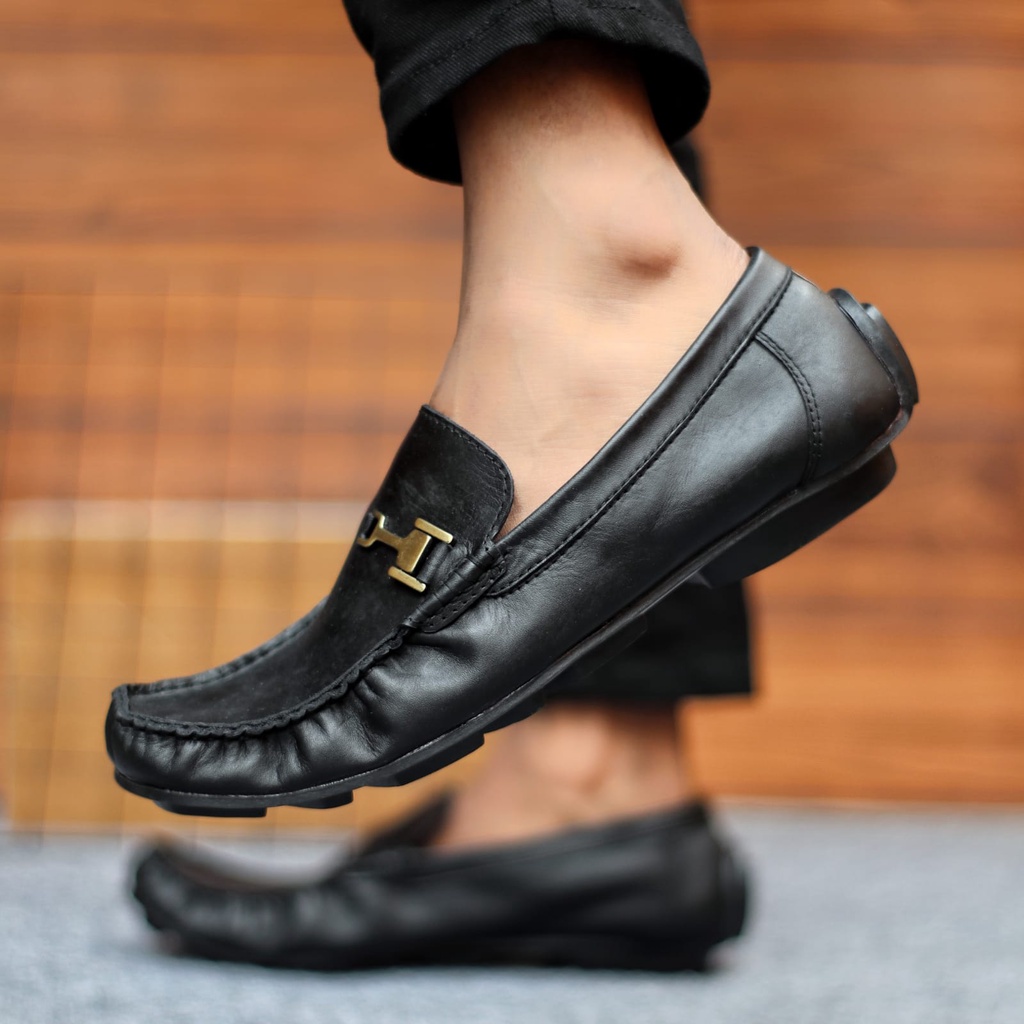 GAVI Sepatu Kasual Slip On Pria Kulit Asli Trendy Kekinian Pantofel Kerja Kantor Murah Anti Slip