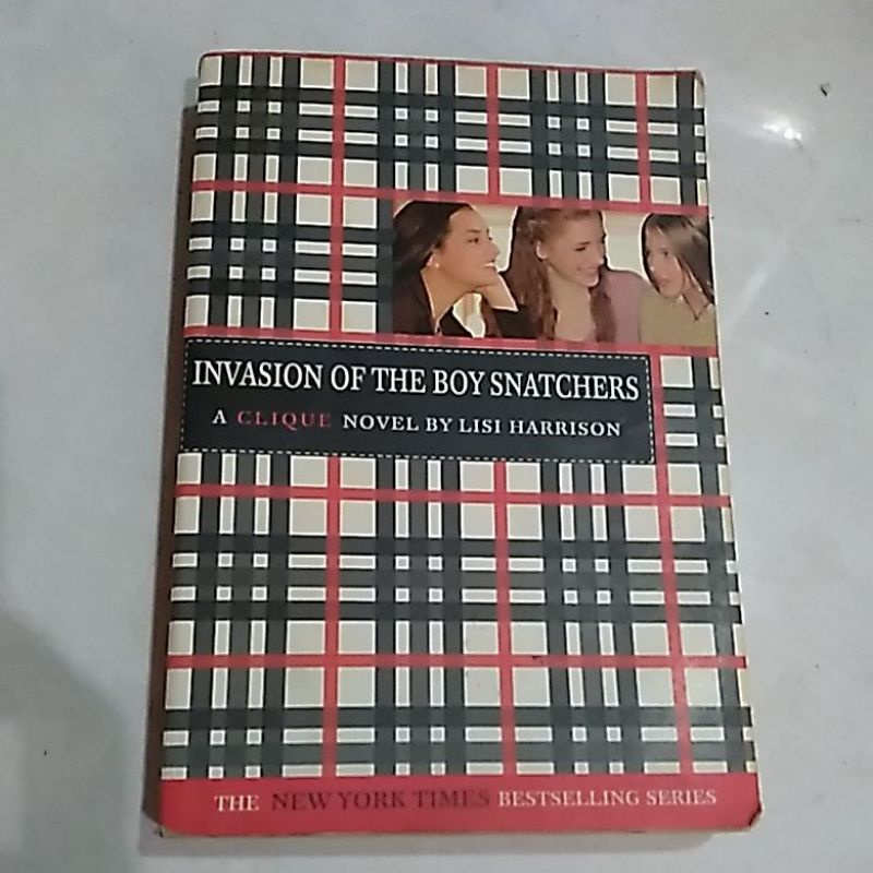Jual INVASION OF THE BOY SNATCHERS (A CLIQUE NOVEL BY LISI HARRISON