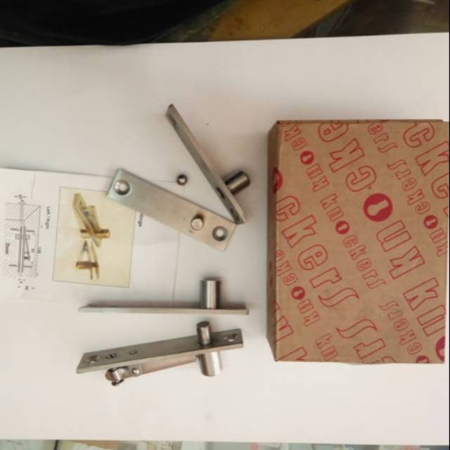 ENGSEL PIVOT KNOKERS