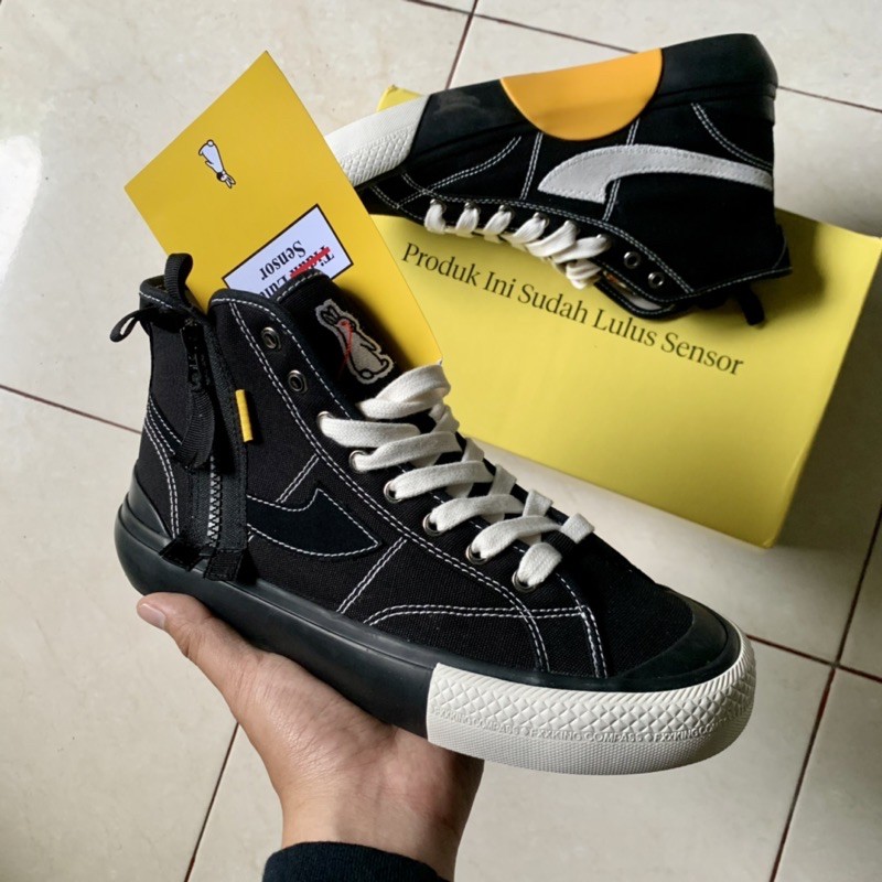 SEPATU COMPASS X FR2 FXXXKINGRABBITS HI V2