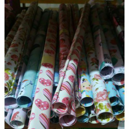 

Kertas Kado dan Ucapan