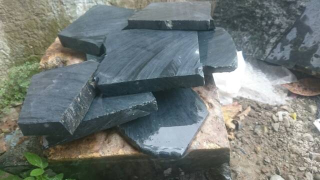 1kg Giok Black Jade Aceh Hitam