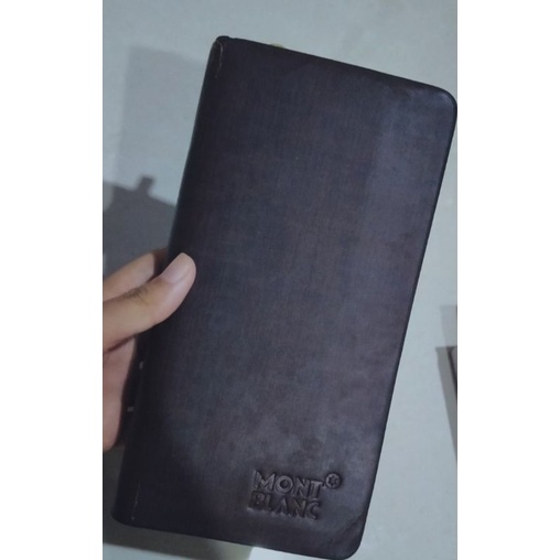 Dompet wanita coklat kulit merek MONT BLANC