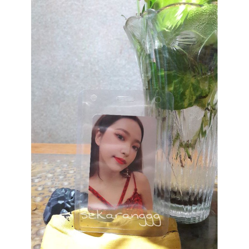 Photocard PC Red Velvet Yeri La Rouge Photobook