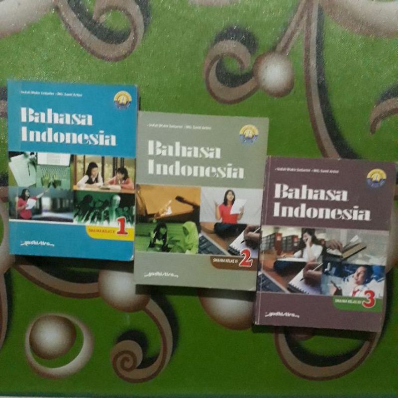 Bahasa Indonesia kelas 10 11 12 sma edisi revisi k13 yudistira-0