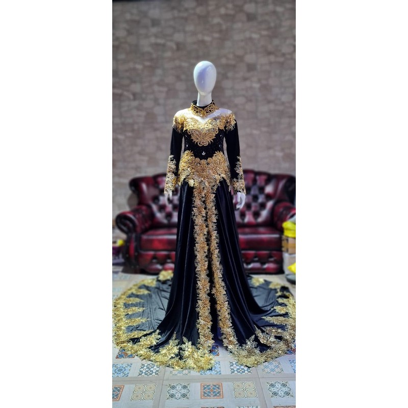 Kebaya bludru