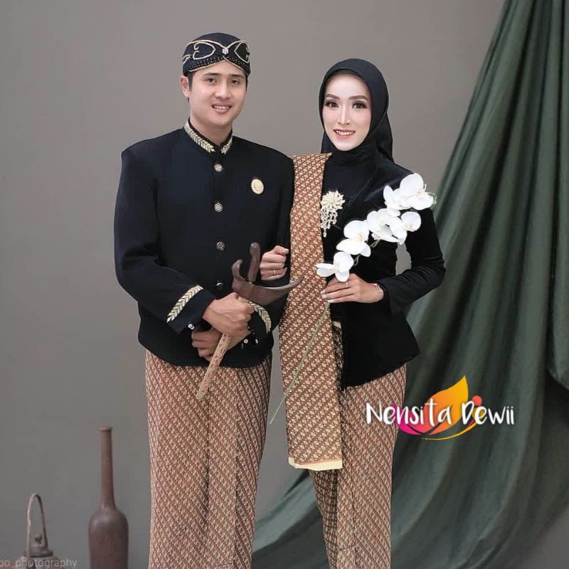 Set Prewed / Baju Couple Adat Jawa, Motif Lereng Neng (+Selendang)