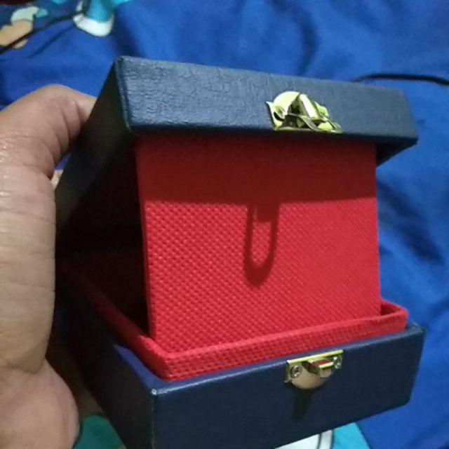 Jewelry Box | Kotak Perhiasan, Emas Antam & Accesories Biru Tua