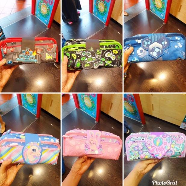 

KOTAK PENSIL SMIGGLE UNIK REVERSE SEQUIN HARDTOP PENCIL CASE DREAMY DFD6546E