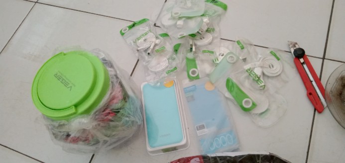 Veger Toples Isi 50pcs Android Micro V101